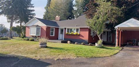 Explore <strong>rentals</strong> by neighborhoods, schools, local guides and more on Trulia! Buy. . Houses for rent klamath falls